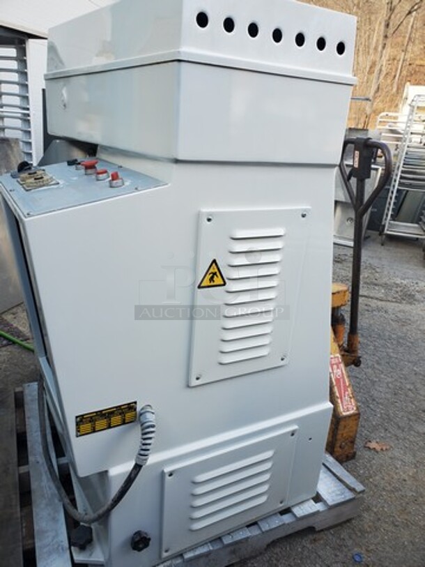 Mixer FL200 200Qt. Bowl hook  included. the mixer is complete all good working condition.  - Image 5 of 6