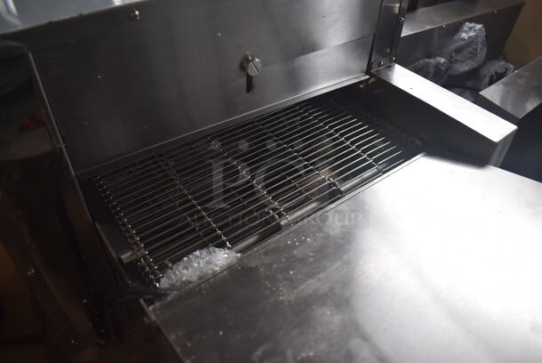 BRAND NEW IN BOX! Avantco 177CNVYOV14B Stainless Steel Commercial Countertop Conveyor Oven with 14" Belt. 208 Volts, 1 Phase. 20x42x19. Tested and Working! - Image 8 of 8