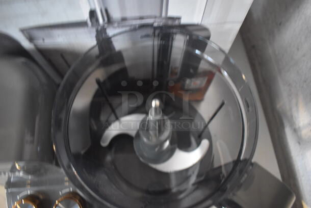 BRAND NEW IN BOX! Nutrichef NCFPG9 Metal Countertop Food Processor w/ S Blade and 2 Grating Blades. 120 Volts, 1 Phase. 12x9x17 - Image 8 of 12