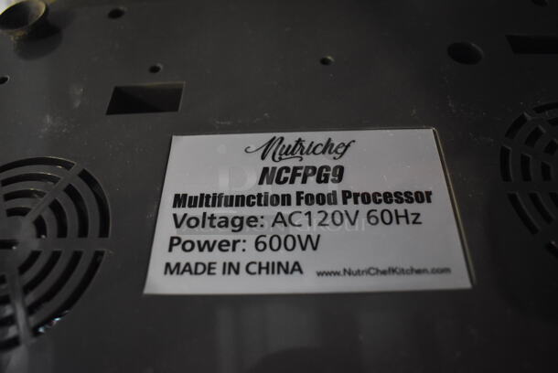 BRAND NEW IN BOX! Nutrichef NCFPG9 Metal Countertop Food Processor w/ S Blade and 2 Grating Blades. 120 Volts, 1 Phase. 12x9x17 - Image 9 of 12