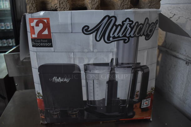 BRAND NEW IN BOX! Nutrichef NCFPG9 Metal Countertop Food Processor w/ S Blade and 2 Grating Blades. 120 Volts, 1 Phase. 12x9x17 - Image 11 of 12
