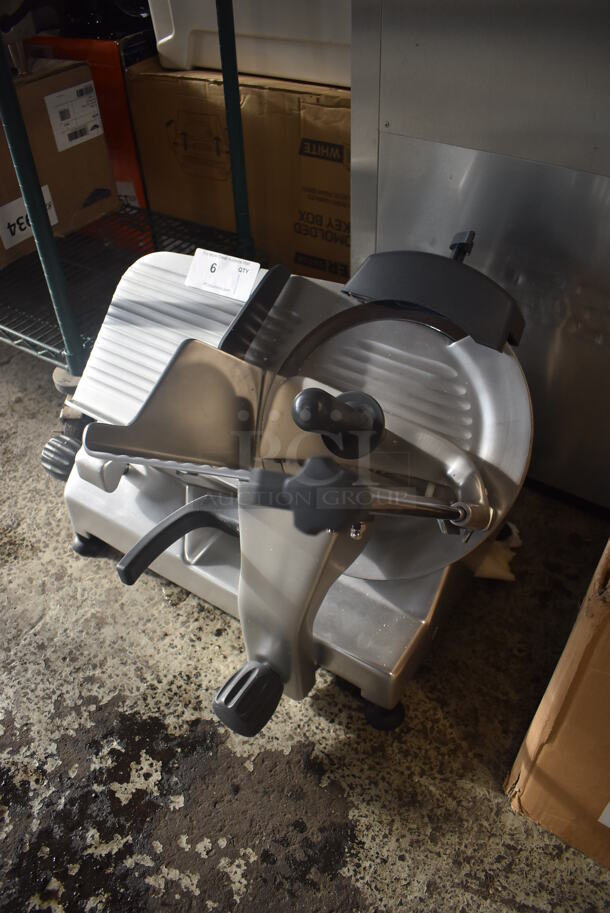 BRAND NEW! Hobart Centerline EDGE12-11 Stainless Steel Commercial Countertop 12" Manual Meat Slicer w/ Blade Sharpener. Missing Back Knob. 115 Volts, 1 Phase. 26x22x22. Tested and Working! - Image 2 of 7