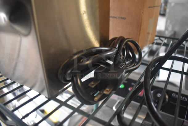 BRAND NEW IN BOX! Edlund 203 Stainless Steel Commercial Countertop Electric Powered Can Opener. 230 Volts, 1 Phase. 4.5x6.5x12. Tested and Working! - Image 4 of 7