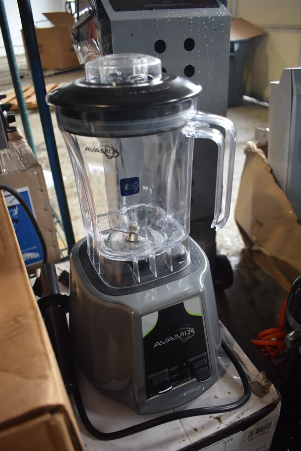 LIKE NEW! AvaMix 928BL2T48 2 hp Metal Commercial Countertop Blender with Toggle Control and 48 oz. Container. Used a Few Times at Trade Show as a Demonstration. 120 Volts, 1 Phase. 8x8x18. Tested and Working! - Image 3 of 7