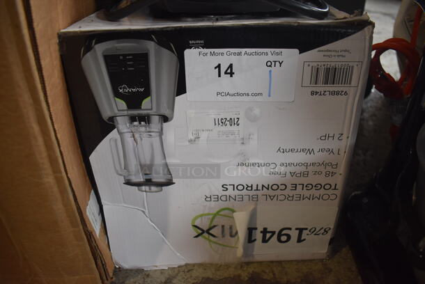 LIKE NEW! AvaMix 928BL2T48 2 hp Metal Commercial Countertop Blender with Toggle Control and 48 oz. Container. Used a Few Times at Trade Show as a Demonstration. 120 Volts, 1 Phase. 8x8x18. Tested and Working! - Image 6 of 7