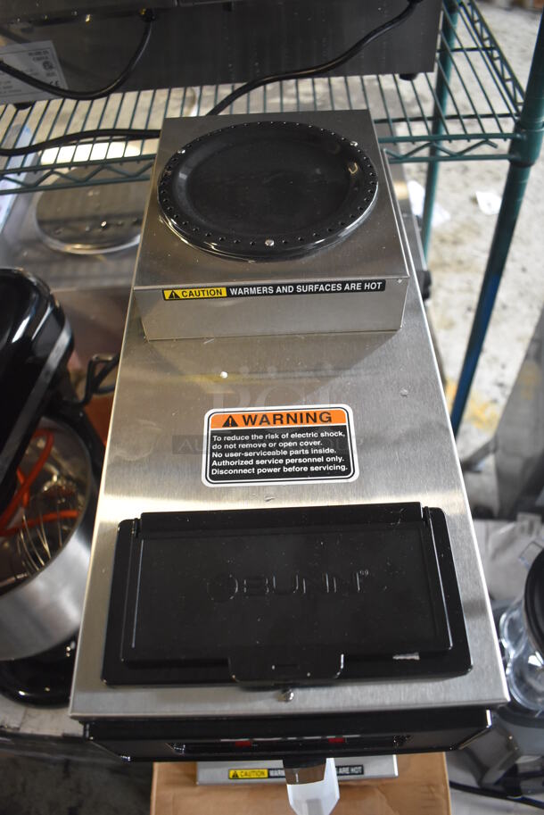 BRAND NEW IN BOX! 2022 Bunn VP17-2 Stainless Steel Commercial Countertop Low Profile Pourover 2 Burner Coffee Brewer w/ Poly Brew Basket and Poly Pitcher. 120 Volts, 1 Phase. 8x18x20. Tested and Working! - Image 4 of 6