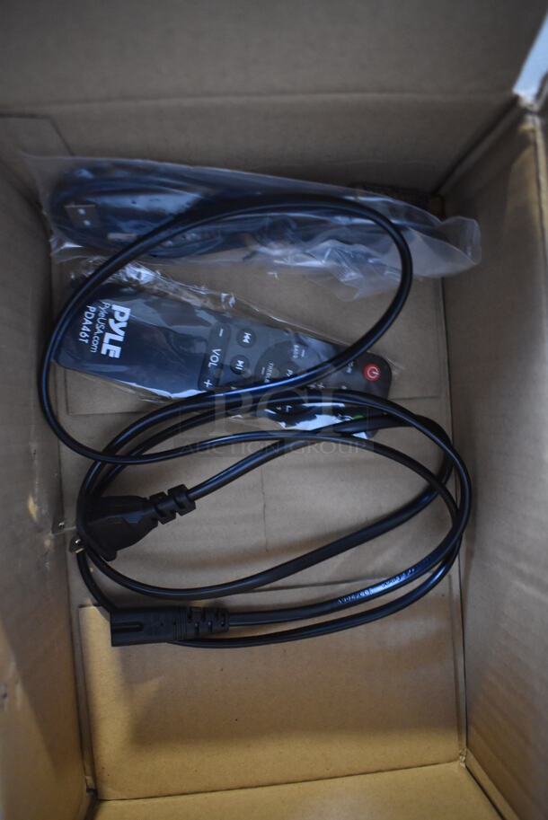 BRAND NEW IN BOX! Pyle PDA46BT Compact BT Power Amplifier. 6.5x5.5x2 - Image 5 of 6
