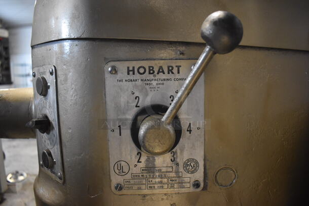 Hobart L-800 Metal Commercial Floor Style 80 Quart Planetary Dough Mixer. 220 Volts, 3 Phase. 27x43x57 - Image 4 of 8