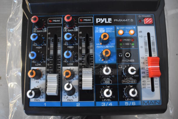 BRAND NEW IN BOX! Pyle PMX44T.5 Professional 6 Channel Compact Audio Mixer. 7.5x8x2.5 - Image 3 of 5