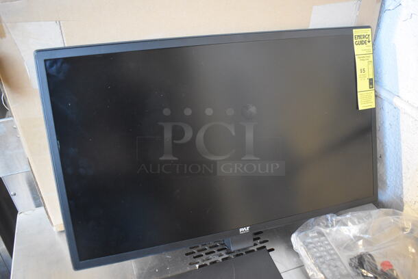 BRAND NEW IN BOX! Pyle PLTLD24 24" Monitor - Image 4 of 7