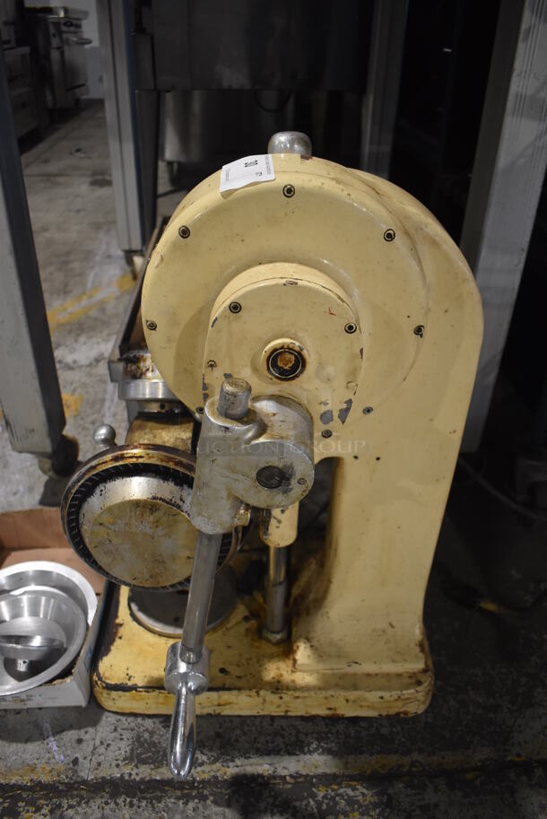 Kaiser Dial O Matic 300 Metal Commercial Countertop Electric Powered Pie Crust Maker Former Machine. 115 volts, 1 Phase. 24x21x33. Tested and Powers On But Does Not Get Warm - Image 3 of 8