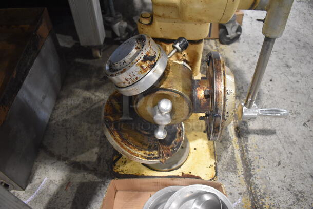 Kaiser Dial O Matic 300 Metal Commercial Countertop Electric Powered Pie Crust Maker Former Machine. 115 volts, 1 Phase. 24x21x33. Tested and Powers On But Does Not Get Warm - Image 4 of 8