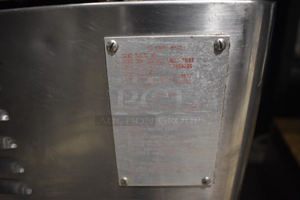 Blodgett FA-100 Stainless Steel Commercial Propane Gas Powered Full Size Convection Oven w/ View Through Doors, Metal Oven Racks and Thermostatic Controls on Metal Legs. 38x38x57 - Image 5 of 9