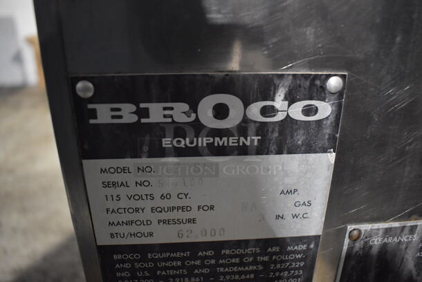 Broaster Broco 12 SE Stainless Steel Commercial Floor Style Natural Gas Powered Pressure Fryer. 62,000 BTU, 24x34x53 - Image 8 of 8