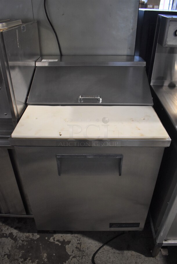 True TSSU-27-8 Stainless Steel Commercial Sandwich Salad Prep Table Bain Marie Mega Top on Commercial Casters. 115 Volts, 1 Phase. 27.5x30x43. Tested and Powers On But Does Not Get Cold