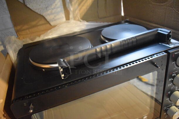 BRAND NEW IN BOX! Nutrichef PKRTO28 Metal Countertop Multifunction Kitchen Oven Rotisserie w/ Dual Hot Plate. 19.5x13x14.5 - Image 6 of 7