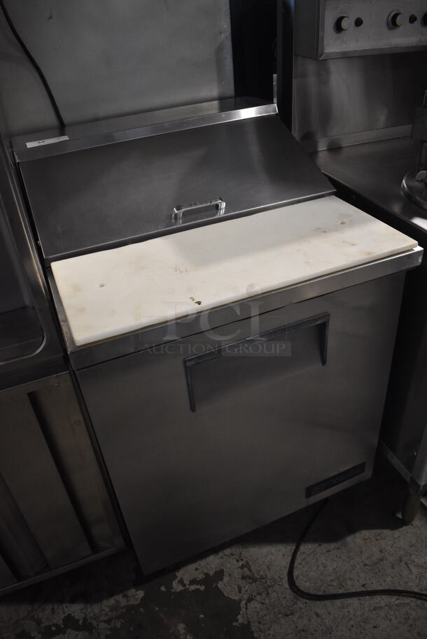 True TSSU-27-8 Stainless Steel Commercial Sandwich Salad Prep Table Bain Marie Mega Top on Commercial Casters. 115 Volts, 1 Phase. 27.5x30x43. Tested and Powers On But Does Not Get Cold - Image 3 of 7