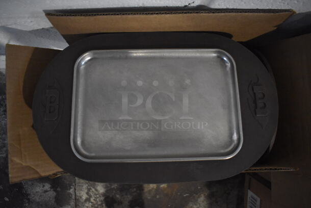 23 Fajita Plates w/ Metal Interior and Brown Frame. 14.5x9x0.5. 23 Times Your Bid! - Image 3 of 3