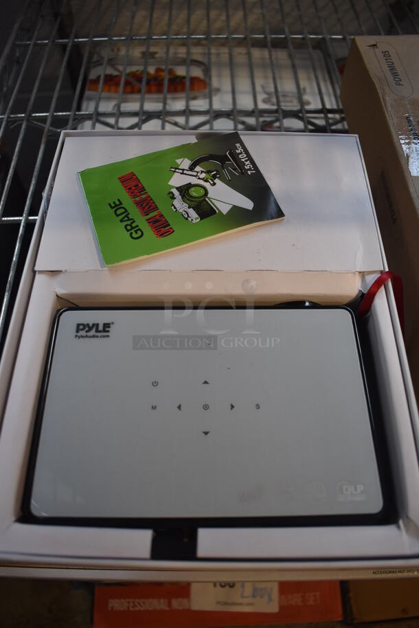 BRAND NEW IN BOX! Pyle PRJAND805 Android 4.4 Quad Core Processor 3D Multimedia Stereo Mini Projector - Image 2 of 4