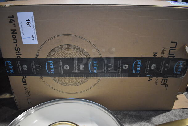 BRAND NEW! Nutrichef NCHGLDX14 Metal 14" Non Stick Skillet w/ Lid. 26x15x6 - Image 4 of 5