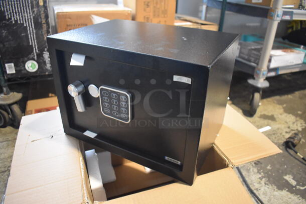 Serene Life SLSFE15 Black Metal Single Compartment Safe. 14x10x10 - Image 3 of 7