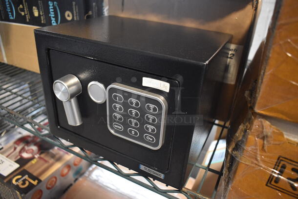 Serene Life SLSFE12 Black Metal Single Compartment Safe. 9x7x7 - Image 3 of 5
