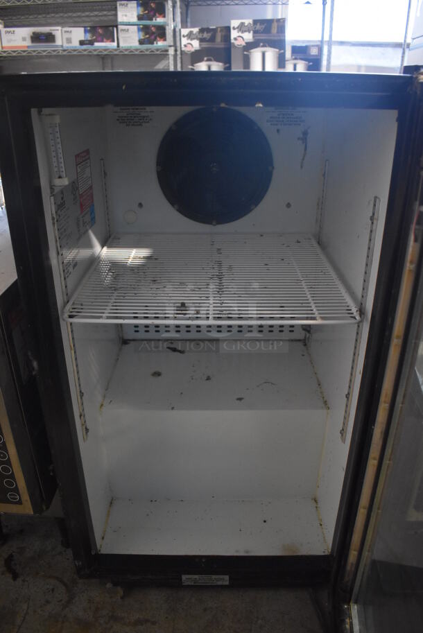Imbera VR06 ENERGY STAR Metal Commercial Mini Cooler Merchandiser. 115 Volts, 1 Phase. 21x26x37. Tested and Working! - Image 4 of 5