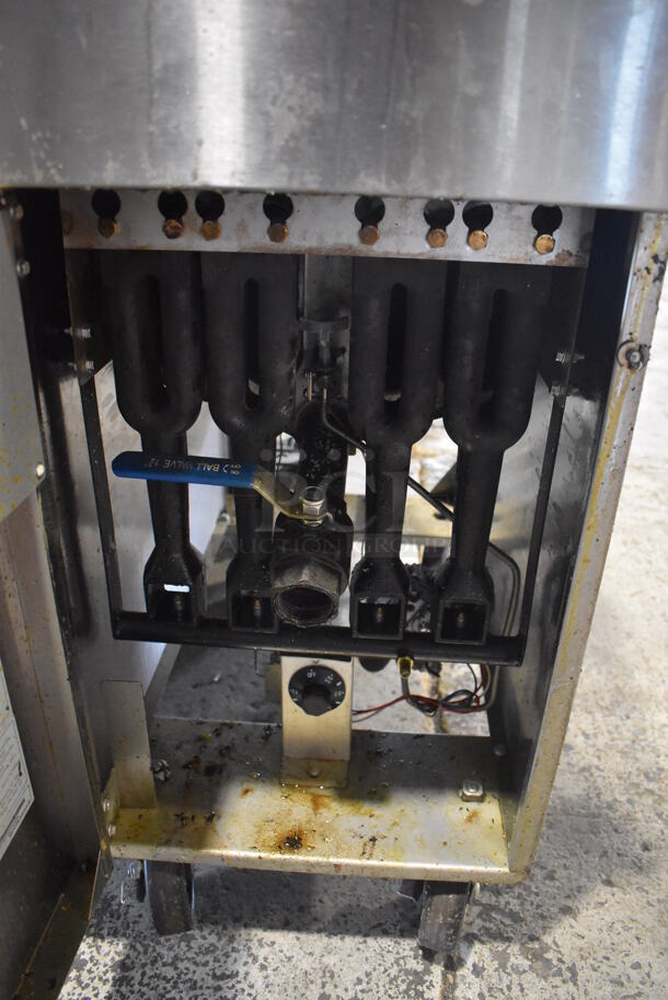 2016 Cook Rite ATFS-50 Stainless Steel Commercial Floor Style Natural Gas Powered Deep Fat Fryer w/ 2 Metal Fry Baskets on Commercial Casters. 136,000 BTU. 15.5x31x45 - Image 5 of 6