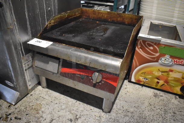 Avantco Stainless Steel Commercial Countertop Electric Powered Flat Top Griddle w/ Thermostatic Controls. 115 Volts, 1 Phase. 16x21x13 - Image 2 of 5