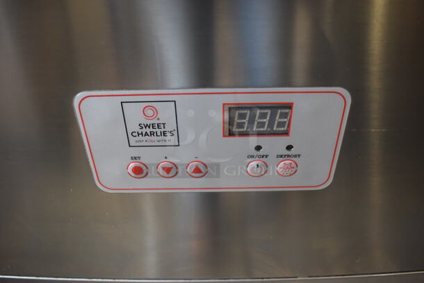 SC-19106 Stainless Steel Commercial Floor Style Rolled Ice Cream Machine Station on Commercial Casters. 110 Volts, 1 Phase. 23.5x23.5x35.5. Tested and Working! - Image 5 of 6