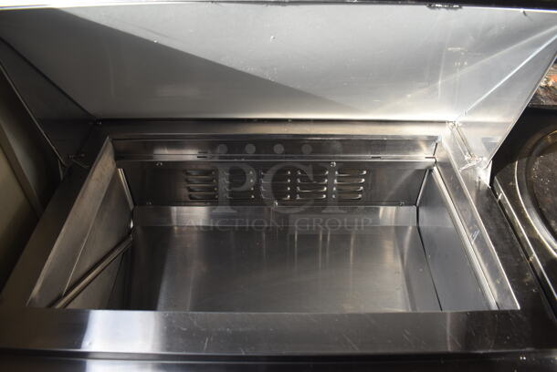 Avantco 178APT27HC Stainless Steel Commercial Sandwich Salad Prep Table Bain Marie Mega Top on Commercial Casters. 115 Volts, 1 Phase. 27.5x30x43. Tested and Working! - Image 4 of 7