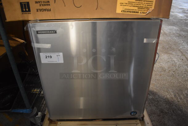 BRAND NEW! 2019 Hoshizaki KMD-410MAH Stainless Steel Commercial Ice Machine Head. 115 Volts, 1 Phase. 22x25x25