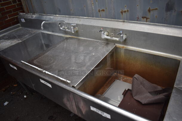 Stainless Steel Commercial 2 Bay Sink w/ Dual Drain Boards, Faucet and 2 Handle Sets. 124x32x45. Bays 22x26x13. Drain Boards 24x29x1 - Image 3 of 5