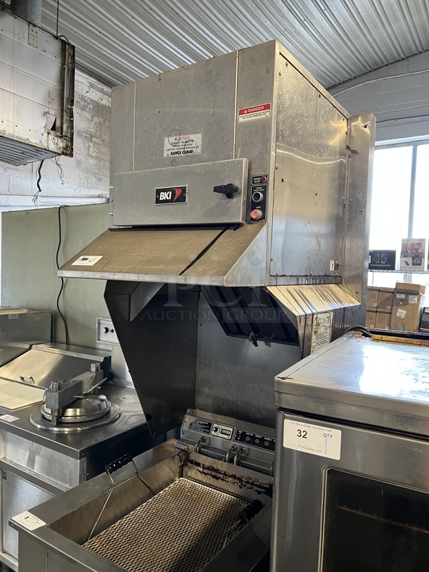 BKI FH-28 Stainless Steel Commercial Ventless Grease Hood. Does Not Include Fryer. 208-240 Volts, 1 or 3 Phase. 34x37x90 - Image 5 of 11