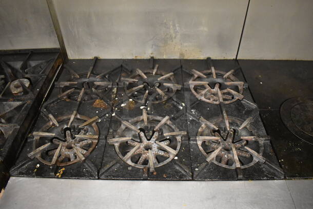 Garland M43R Stainless Steel Commercial Floor Style Natural Gas Powered 2 Burner Range w/ Flat Top, Oven, Over Shelf and Back Splash. BUYER MUST REMOVE. 34x38x58. Tested and Working! (Restaurant Kitchen) - Image 4 of 8