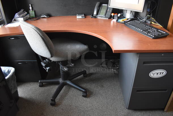 ALL ONE MONEY! Lot of Desk, Computer, Phone and Office Chair. BUYER MUST REMOVE. (Offices - Hallway by Facilities Closet) - Image 4 of 6