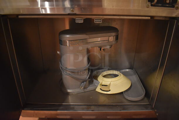 Viking Stainless Steel Commercial Gas Powered Prep Station w/ 4 Burner Charbroiler Style Grill, Oven, 2 Single Induction Burners, 2 Burner Hot Plate Grill, Convection Oven, Salamander Cheese Melter and Waring Mixer. BUYER MUST REMOVE. 87x65x74. Tested and Working! (Demo Kitchen) - Image 7 of 12
