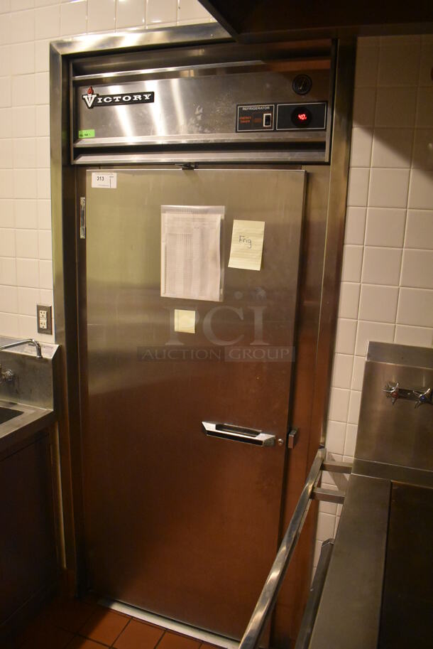 Victory RIS-1D-S7 Stainless Steel Commercial Single Door Roll In Rack Cooler w/ Ramp. 115 Volts, 1 Phase. BUYER MUST REMOVE. 36x32x84.5. Tested and Working! (Demo Kitchen) - Image 3 of 6