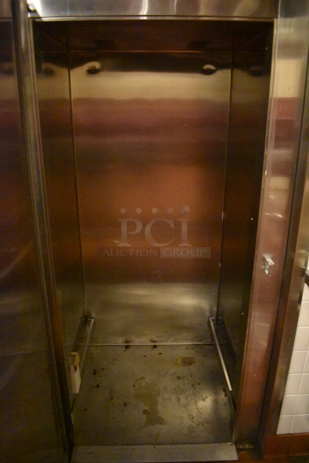 Victory RIS-1D-S7 Stainless Steel Commercial Single Door Roll In Rack Cooler w/ Ramp. 115 Volts, 1 Phase. BUYER MUST REMOVE. 36x32x84.5. Tested and Working! (Demo Kitchen) - Image 4 of 6