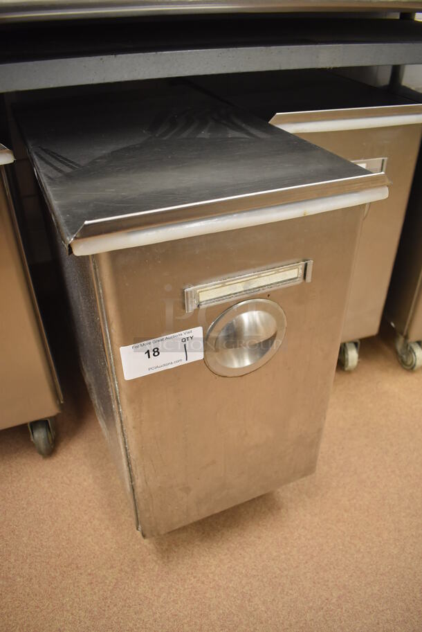 Win-holt Stainless Steel Commercial Ingredient Bin w/ Lid on Commercial Casters. 15.5x27.5x27.5. (Pastry Kitchen) - Image 3 of 4