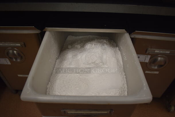 Win-holt Stainless Steel Commercial Ingredient Bin w/ Lid on Commercial Casters. 15.5x27.5x27.5. (Pastry Kitchen) - Image 4 of 4