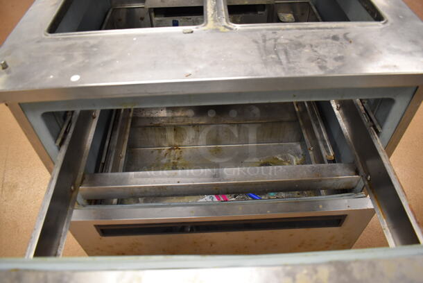 Delfield D4032 Stainless Steel Commercial Sandwich Salad Prep Table Mega Top w/ 2 Drawers. 115 Volts, 1 Phase. 32x30x48. Tested and Working! (Education Kitchen 2) - Image 5 of 8