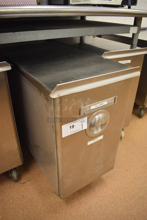 Win-holt Stainless Steel Commercial Ingredient Bin w/ Lid on Commercial Casters. 15.5x27.5x27.5. (Pastry Kitchen) - Image 2 of 4