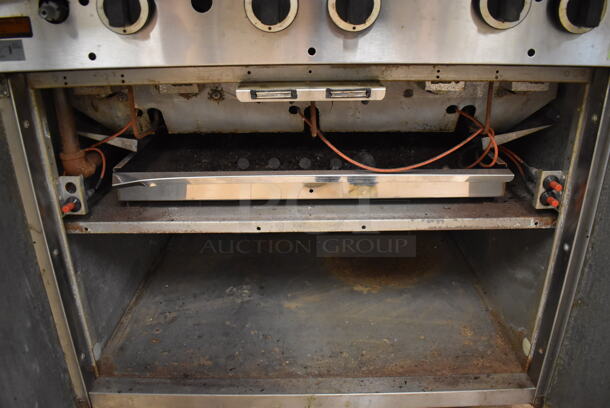 Garland M34B Stainless Steel Commercial Natural Gas Powered Charbroiler Grill on Commercial Casters. 34x38x45. Tested and Working! (Education Kitchen 2) - Image 5 of 8