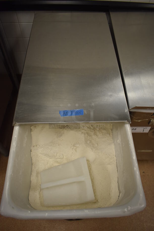 Win-holt Stainless Steel Commercial Ingredient Bin w/ Lid on Commercial Casters. 15.5x27.5x27.5. (Pastry Kitchen) - Image 4 of 4