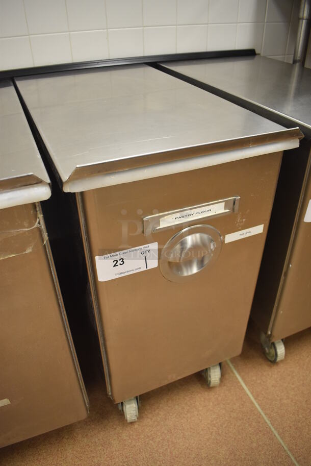 Win-holt Stainless Steel Commercial Ingredient Bin w/ Lid on Commercial Casters. 15.5x27.5x27.5. (Pastry Kitchen) - Image 3 of 4