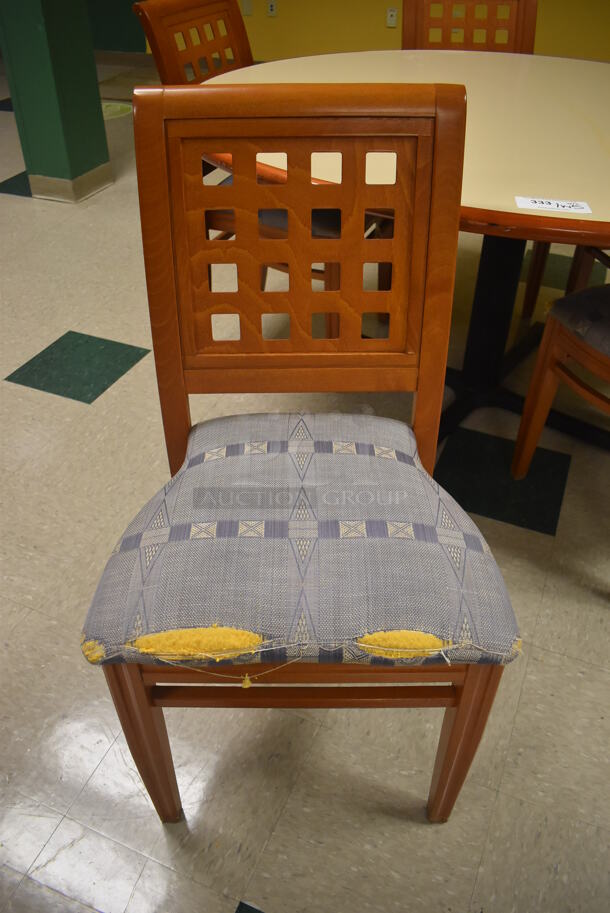 Round Dining Table on Black Metal Table Base w/ 5 Wood Pattern Dining Chairs. 60x30x30, 19x17x36. (Student Lounge) - Image 2 of 4
