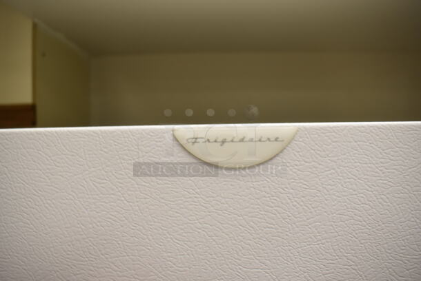 Frigidaire FRT18S-AWU Metal Cooler Freezer Combo Unit. 30x32x67. Tested and Working! (Student Lounge) - Image 6 of 6