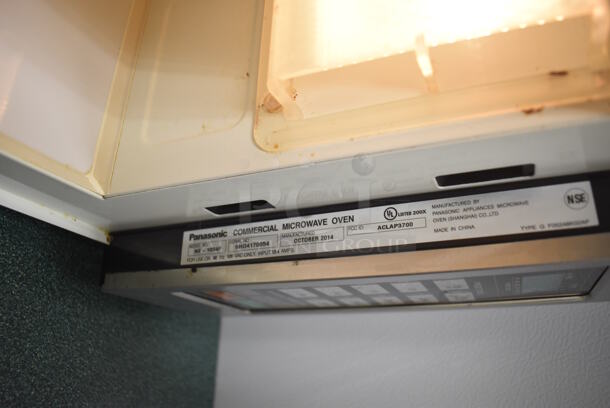 2014 Panasonic NE-1054F Stainless Steel Commercial Countertop Microwave Oven. 120 Volts, 1 Phase. 20x15x12. Tested and Working! (Student Lounge) - Image 4 of 6