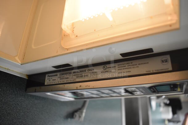 2014 Panasonic NE-1054F Stainless Steel Commercial Countertop Microwave Oven. 120 Volts, 1 Phase. 20x15x12. Tested and Working! (Student Lounge) - Image 5 of 6